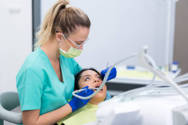 Best Emergency Dentist for Knocked-Out Tooth in Huntland, TN